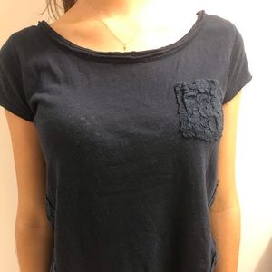 ABERCROMBIE AND FITCH BLUE NAVY TSHIRT